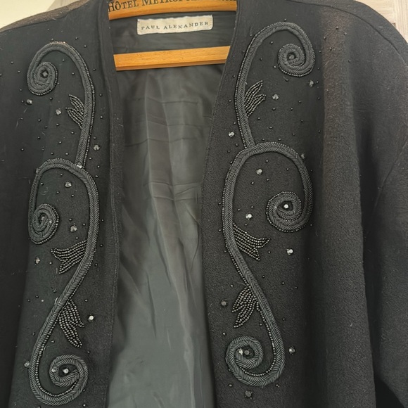 Vintage Paul Alexander wool duster from 1980s with black cording and beadwork - Picture 2 of 5